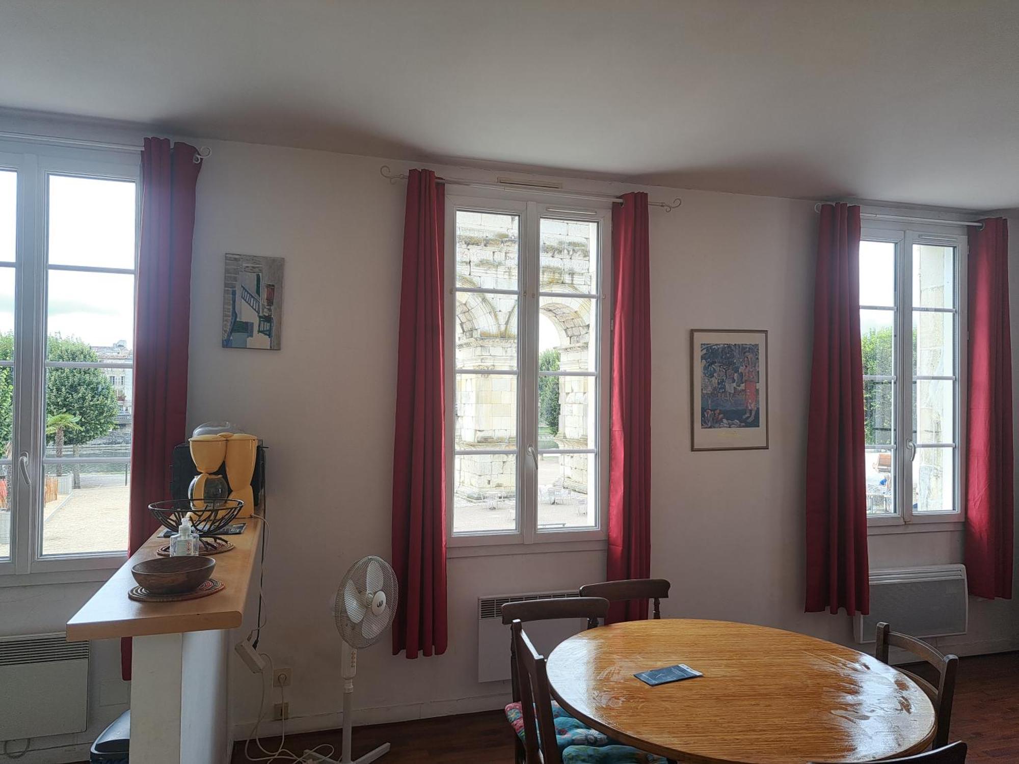 Loft Vue Imprenable Sur Le Vieux Saintes Apartman Kültér fotó